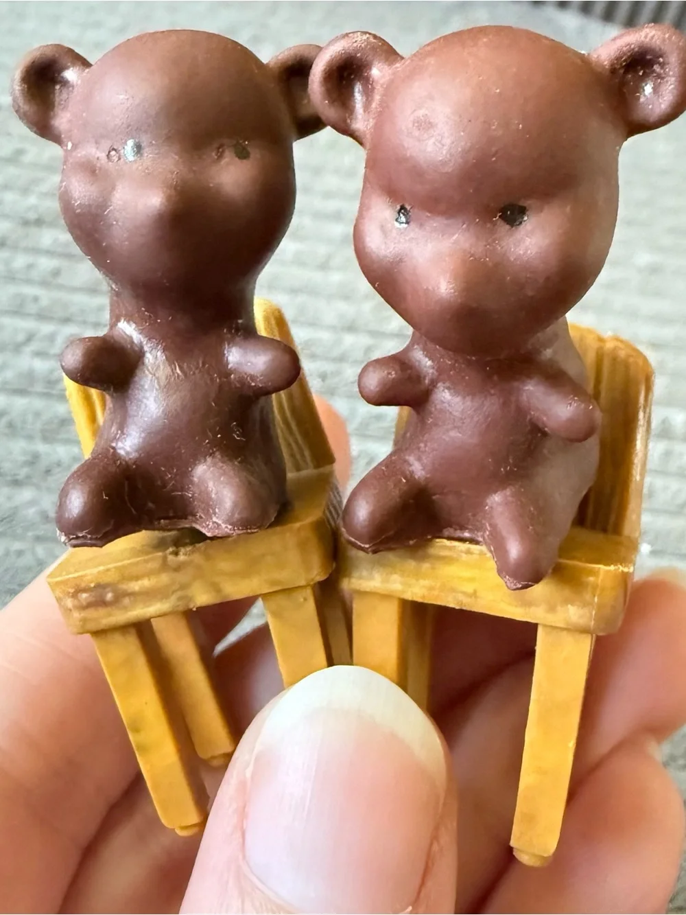 Storykins GOLDILOCKS Doll Set Liddle Kiddles Hasbro Table Chairs Bear
